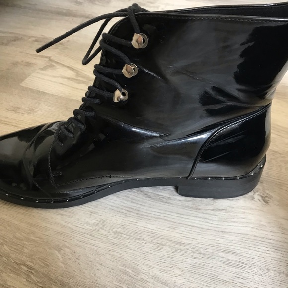 Corina Black Patent Leather booties, Sz 40=US 9-9.5 - Picture 6 of 8